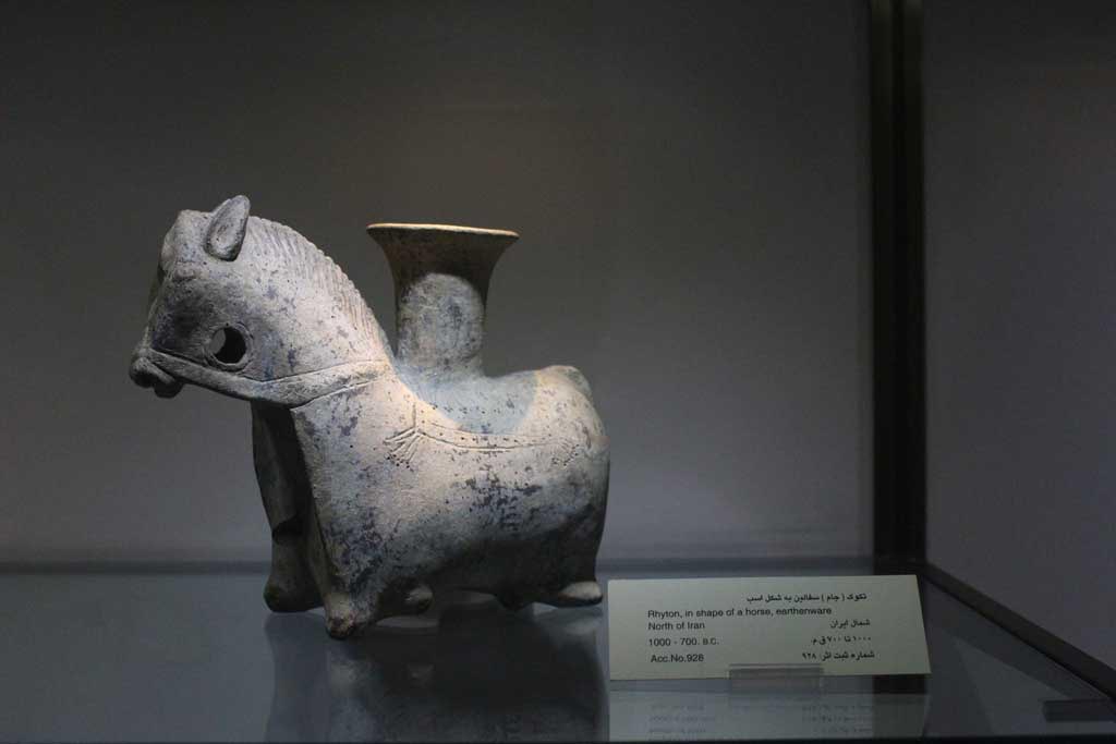 Reza-Abbasi-Museum-Tehran-Iran-Vipemo